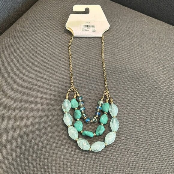 Dress Barn Necklace and Earring Set - Picture 5 of 5